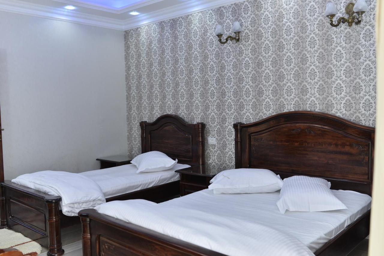 Edy'S Royal Predeal Hotell Exteriör bild