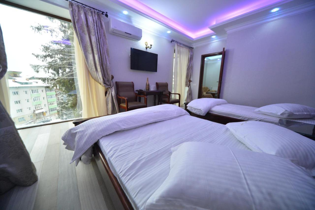 Edy'S Royal Predeal Hotell Exteriör bild